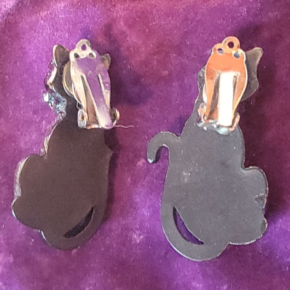 Silver Leopard Clip On Earrings - Picture 4 of 4